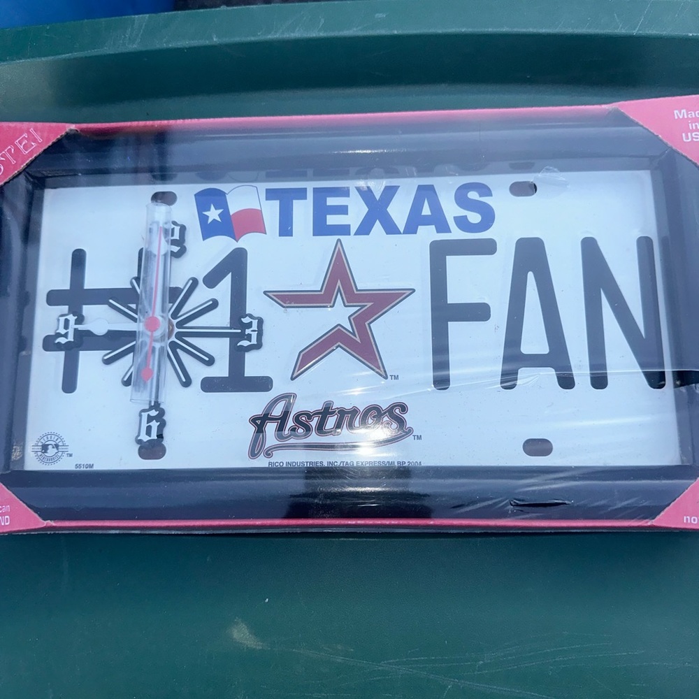 Astros #1 fan license plate clock